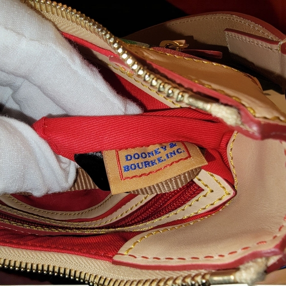 🖤✨ Dooney & Bourke Art Deco Shoulder Bag ✨🖤👜 Includes Dust Bag 💼 - Picture 5 of 11